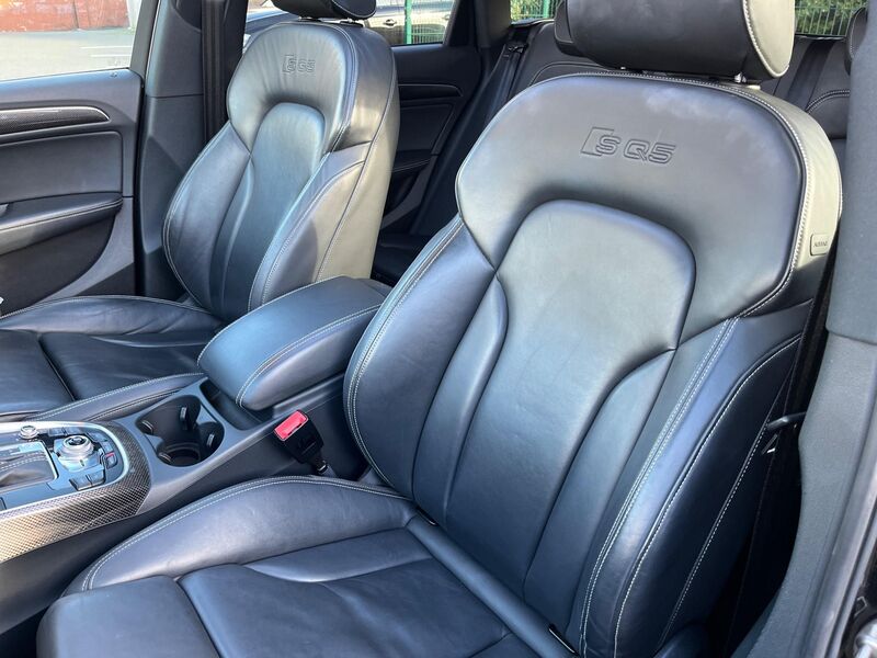 AUDI SQ5