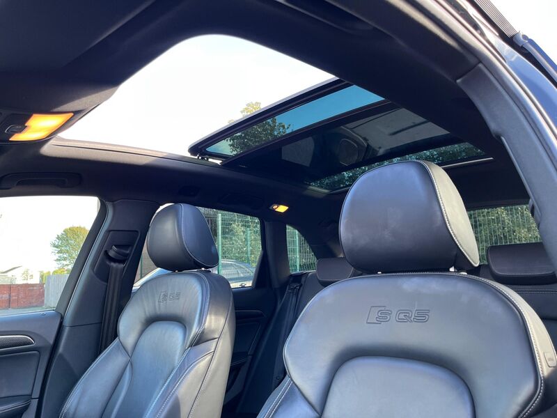 AUDI SQ5