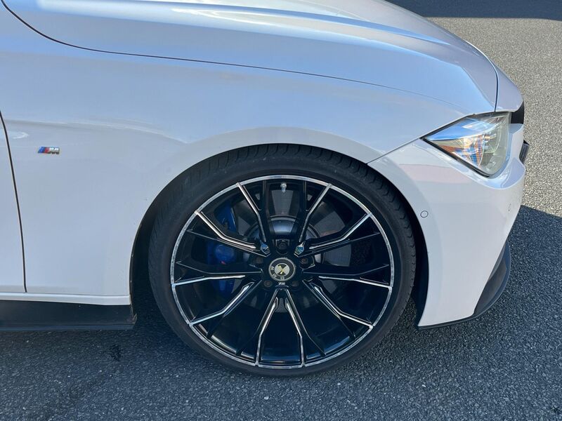 BMW 3 SERIES