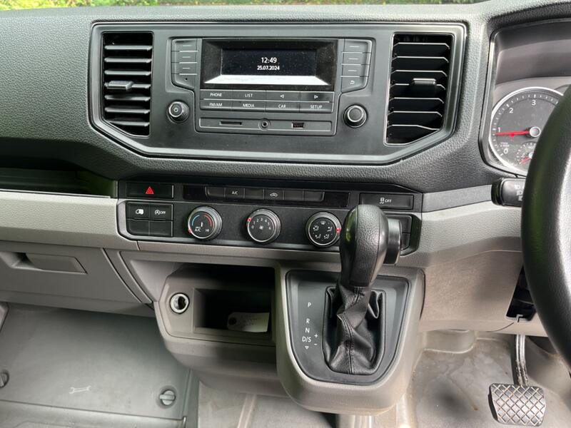 VOLKSWAGEN CRAFTER
