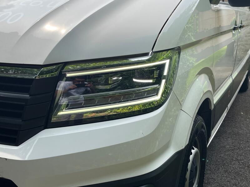 VOLKSWAGEN CRAFTER