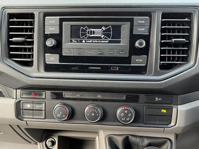 VOLKSWAGEN CRAFTER