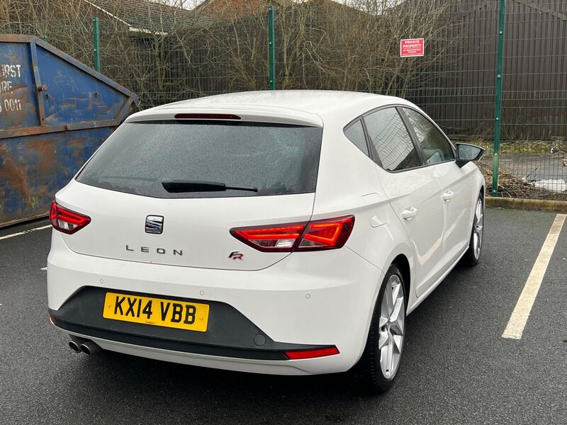 SEAT LEON