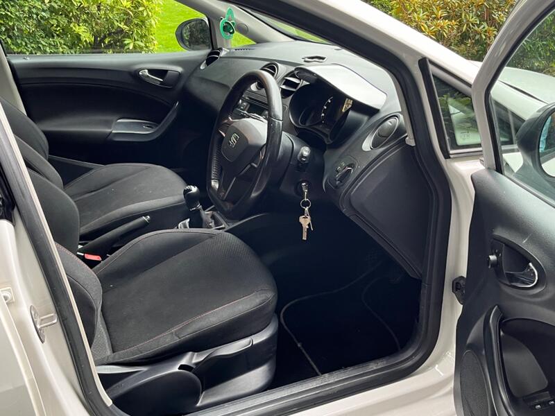 SEAT IBIZA