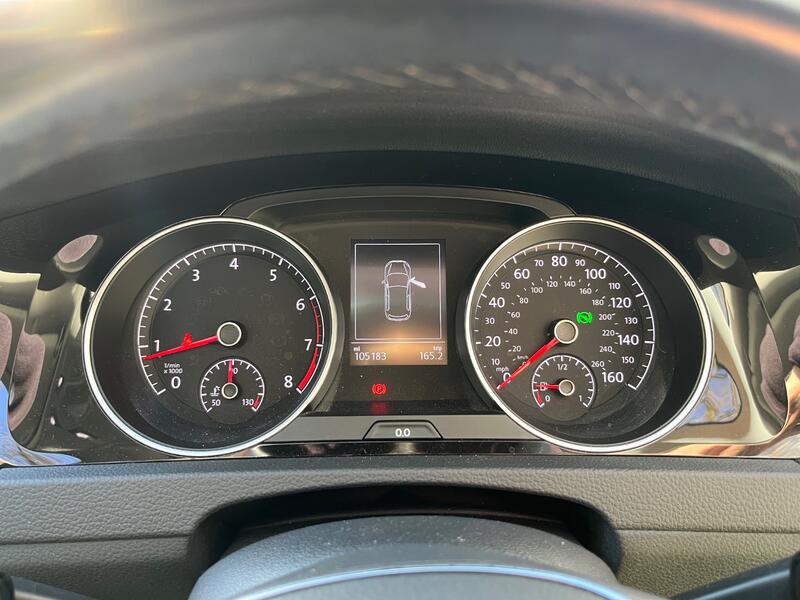 VOLKSWAGEN GOLF SV