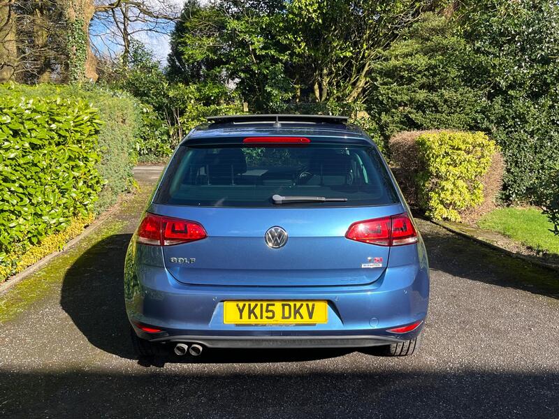 VOLKSWAGEN GOLF SV