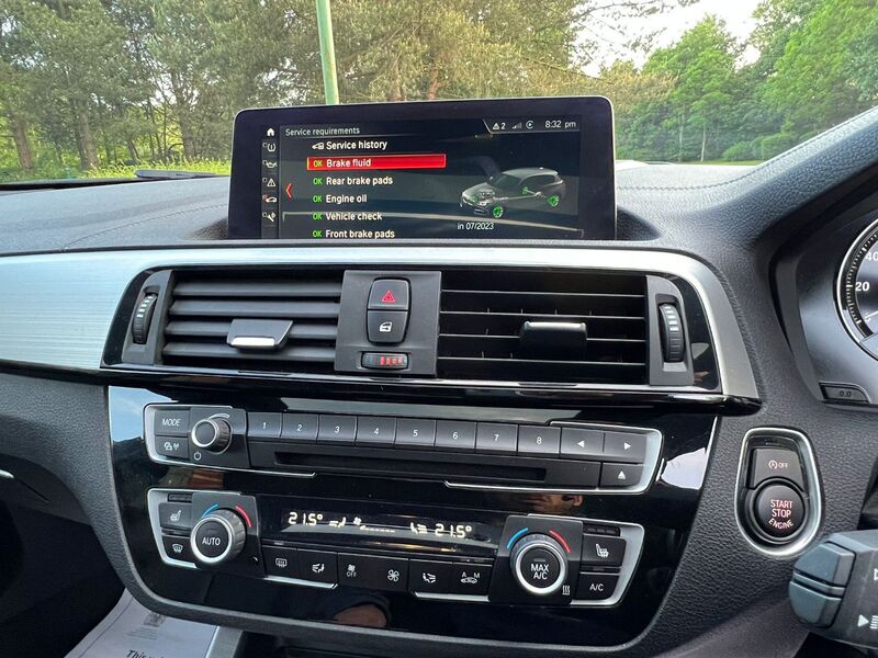 BMW 1 SERIES