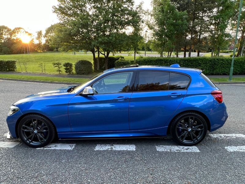 BMW 1 SERIES