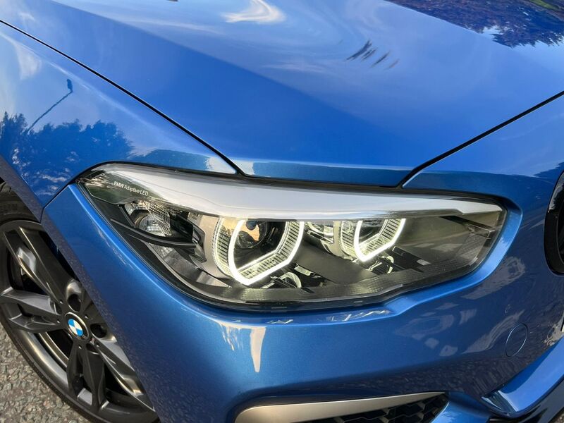 BMW 1 SERIES