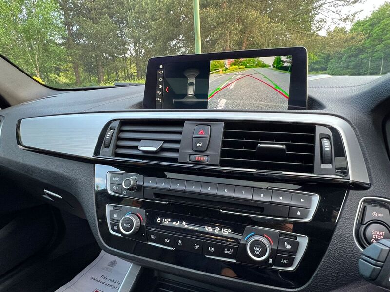 BMW 1 SERIES