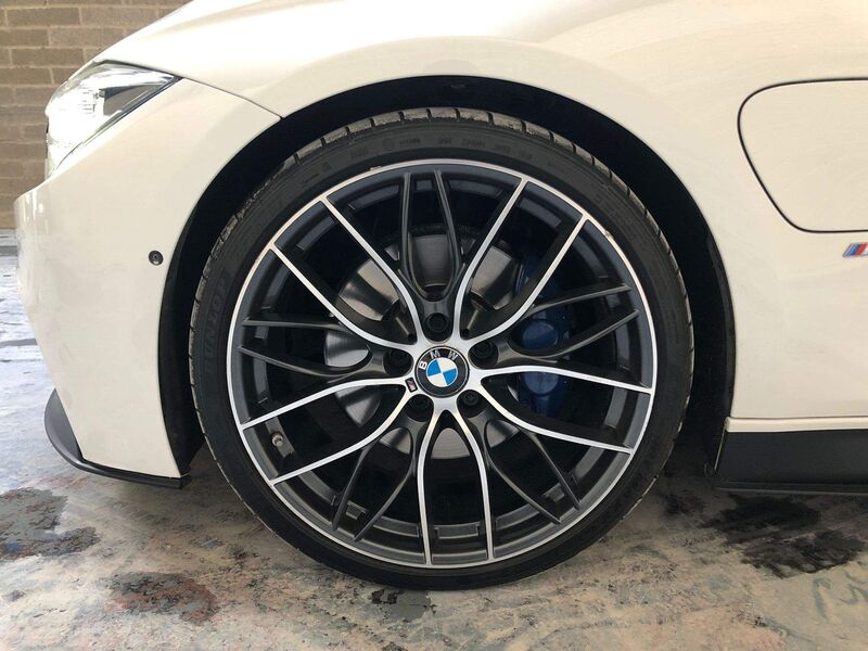 BMW 3 SERIES