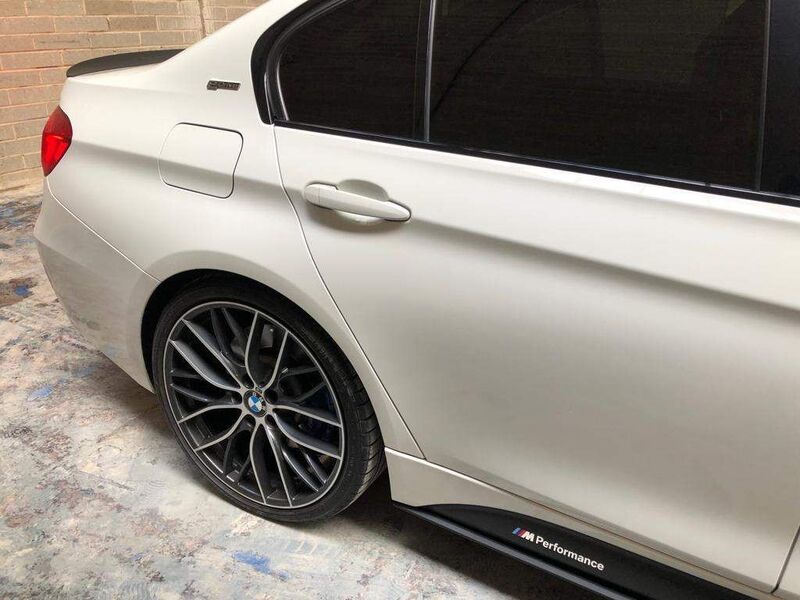 BMW 3 SERIES