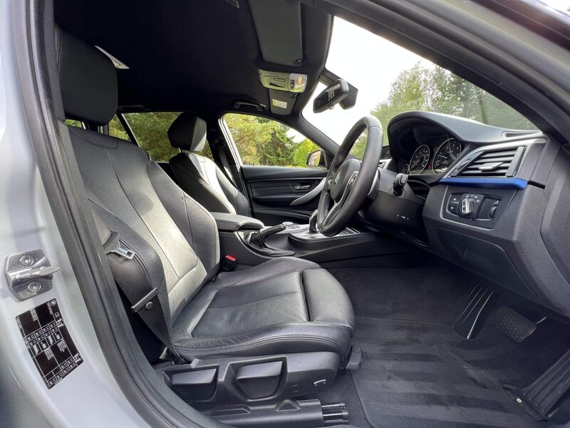BMW 3 SERIES