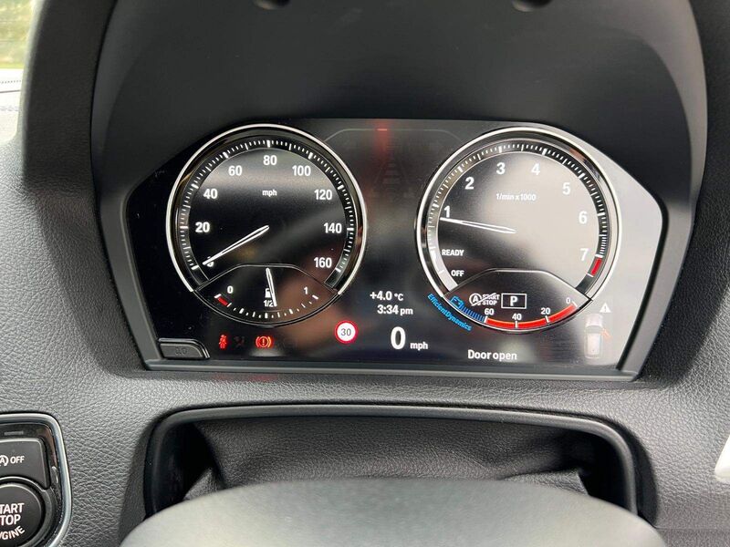 BMW 1 SERIES