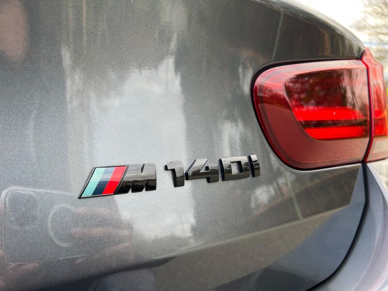 BMW 1 SERIES