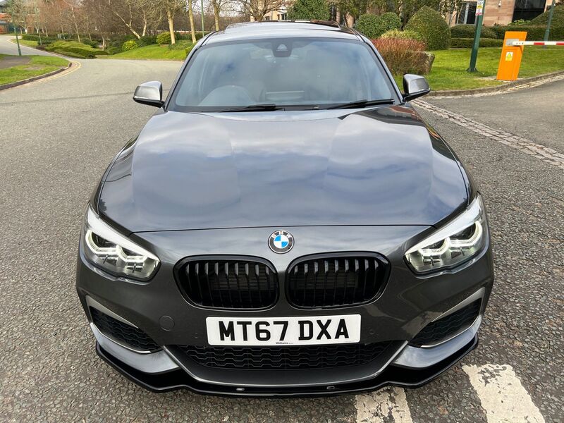 BMW 1 SERIES