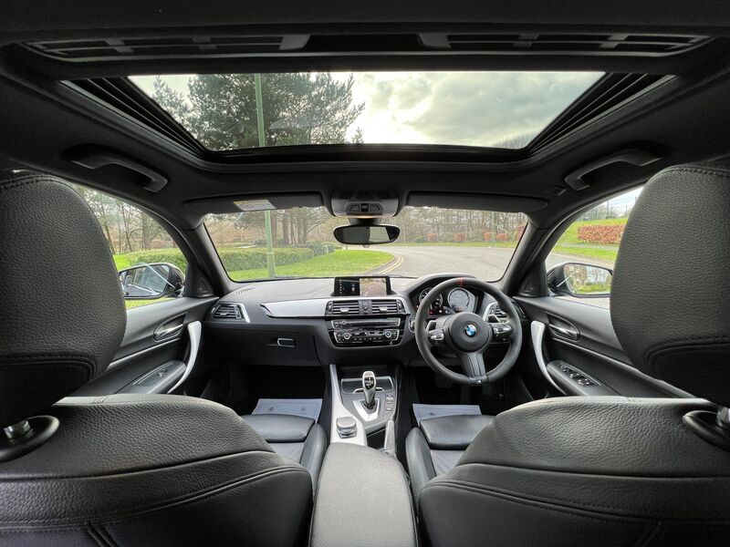 BMW 1 SERIES