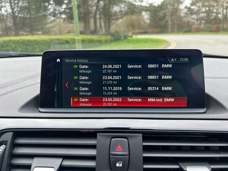 BMW 1 SERIES
