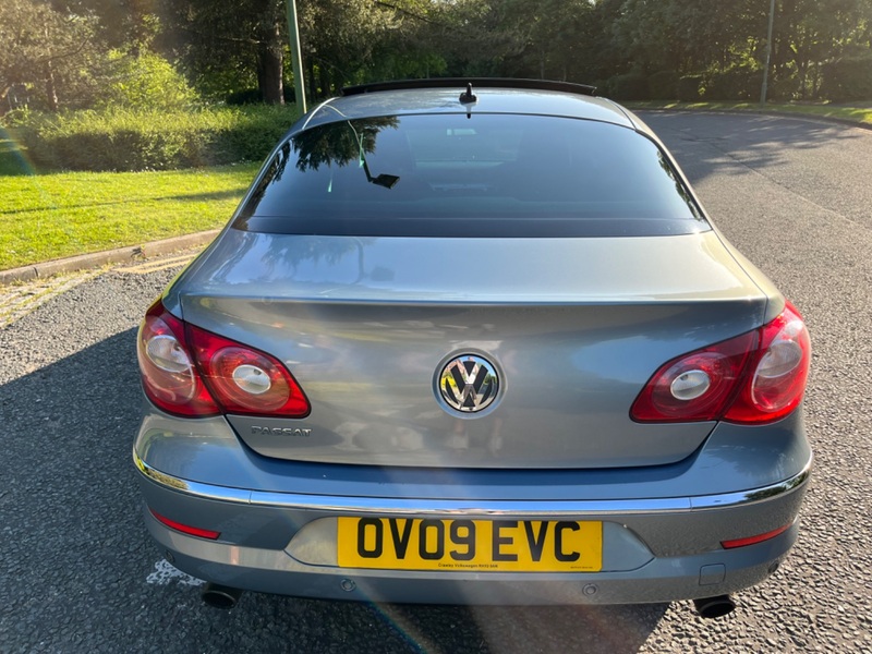 View VOLKSWAGEN PASSAT SPORT V6 CC 4MOTION DSG
