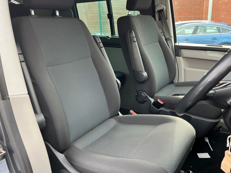 VOLKSWAGEN TRANSPORTER